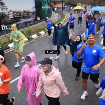 Runner Photo 7942887
