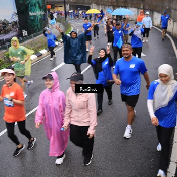 Runner Photo 7942888