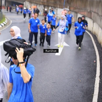 Runner Photo 7942900