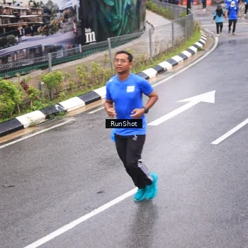 Runner Photo 7942901