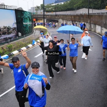 Runner Photo 7942915