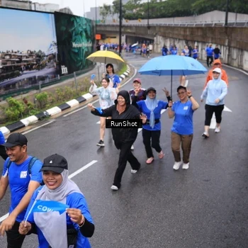 Runner Photo 7942919