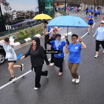 Runner Photo 7942930