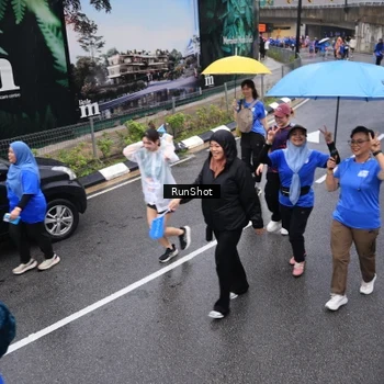 Runner Photo 7942931