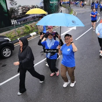 Runner Photo 7942935