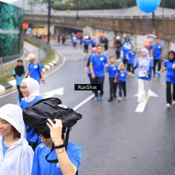 Runner Photo 7942940