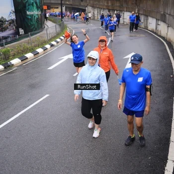 Runner Photo 7942943