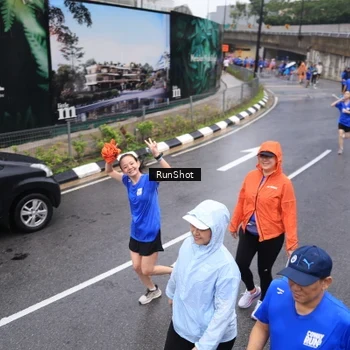 Runner Photo 7942954