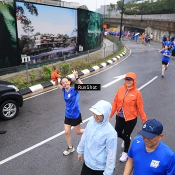 Runner Photo 7942955