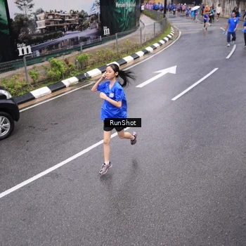 Runner Photo 7942963