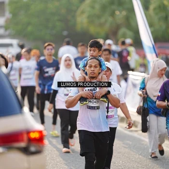 Runner Photo 7942968