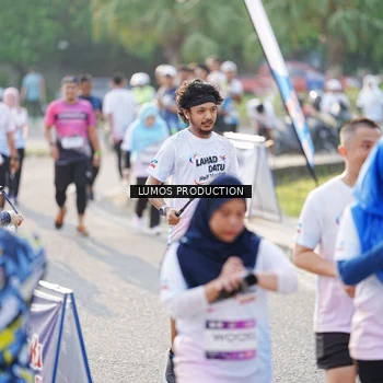 Runner Photo 7942984