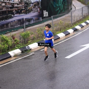 Runner Photo 7942985