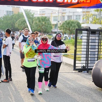 Runner Photo 7943007