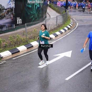 Runner Photo 7943014