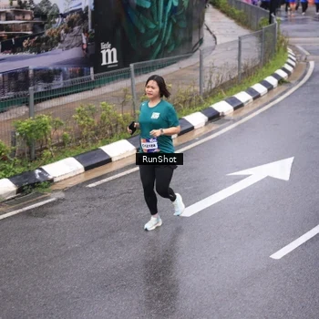 Runner Photo 7943020