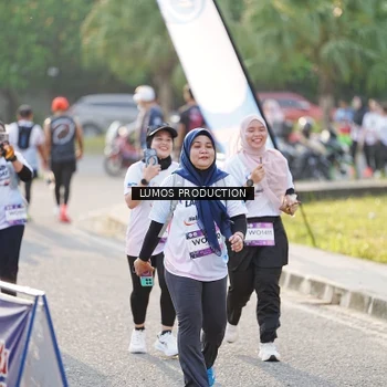 Runner Photo 7943032