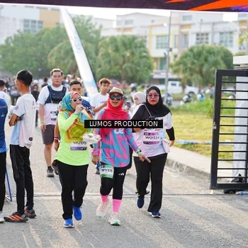 Runner Photo 7943034