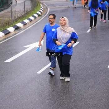 Runner Photo 7943035