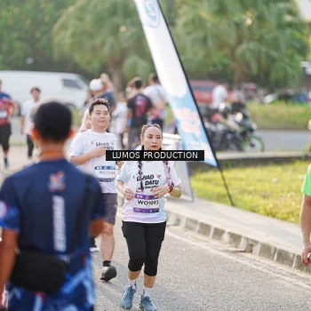 Runner Photo 7943038