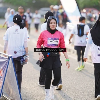 Runner Photo 7943040