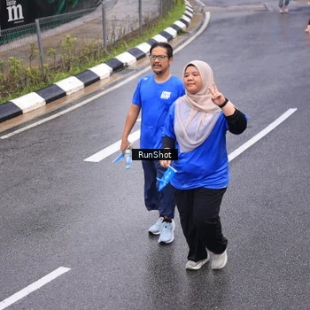 Runner Photo 7943056