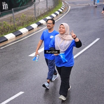Runner Photo 7943060