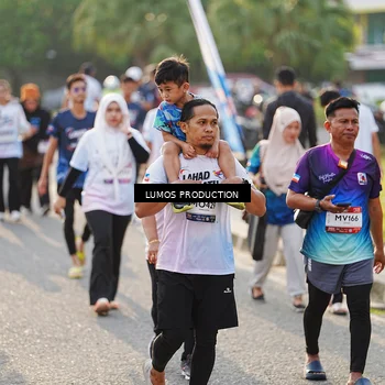 Runner Photo 7943062