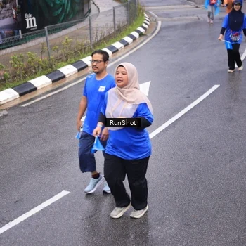 Runner Photo 7943071