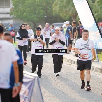 Runner Photo 7943072