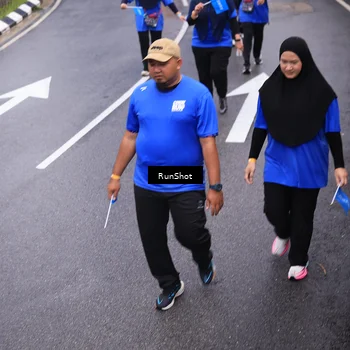 Runner Photo 7943075