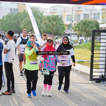 Runner Photo 7943089