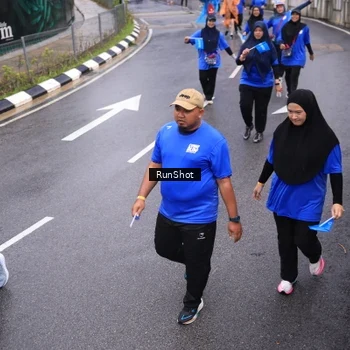 Runner Photo 7943091