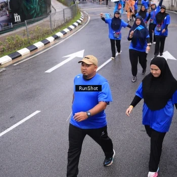Runner Photo 7943101