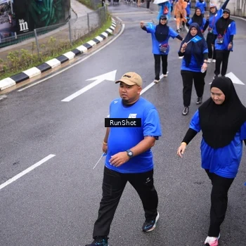 Runner Photo 7943109