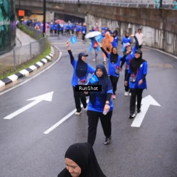 Runner Photo 7943119