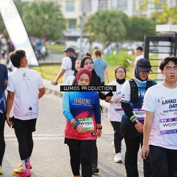 Runner Photo 7943127