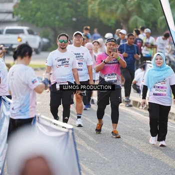 Runner Photo 7943129