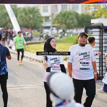 Runner Photo 7943147