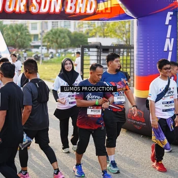 Runner Photo 7943148