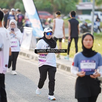 Runner Photo 7943173