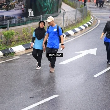 Runner Photo 7943177