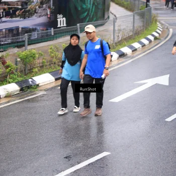 Runner Photo 7943200