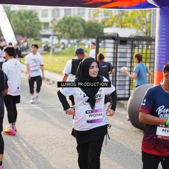 Runner Photo 7943203
