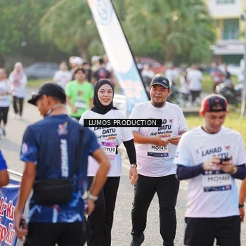 Runner Photo 7943223