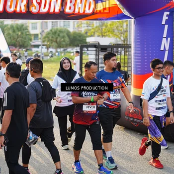 Runner Photo 7943224