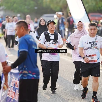 Runner Photo 7943225