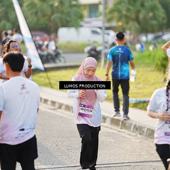 Runner Photo 7943234