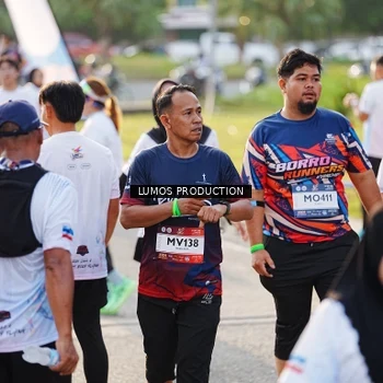 Runner Photo 7943243