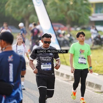 Runner Photo 7943244